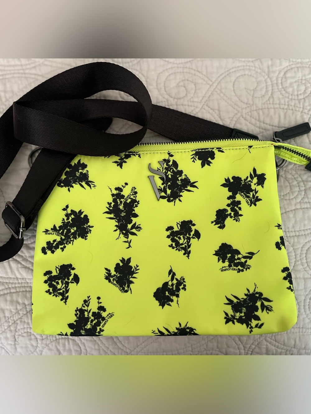 Simply Vera Vera Wang Floral Cross Body Bag